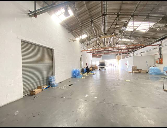 396M² WAREHOUSE TO LET IN BELLVILLE SOUTH